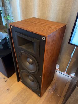 Klipsch Kg 5.2KH speakers