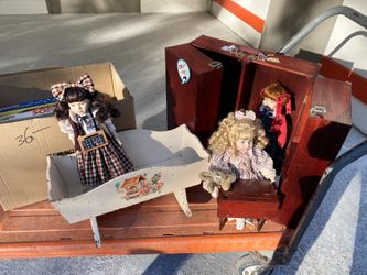 Vintage American Girl Doll Wardrobe And Desk