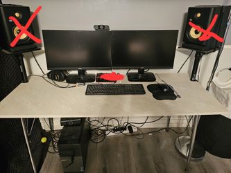 Music Studio Equipment 