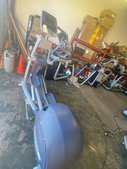 Precor 546 EFX Elliptical (Delivery Included)