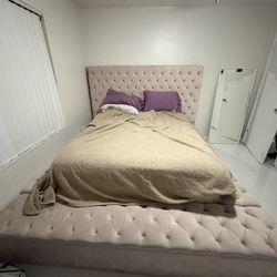 Upholstered Platform Storage Bed