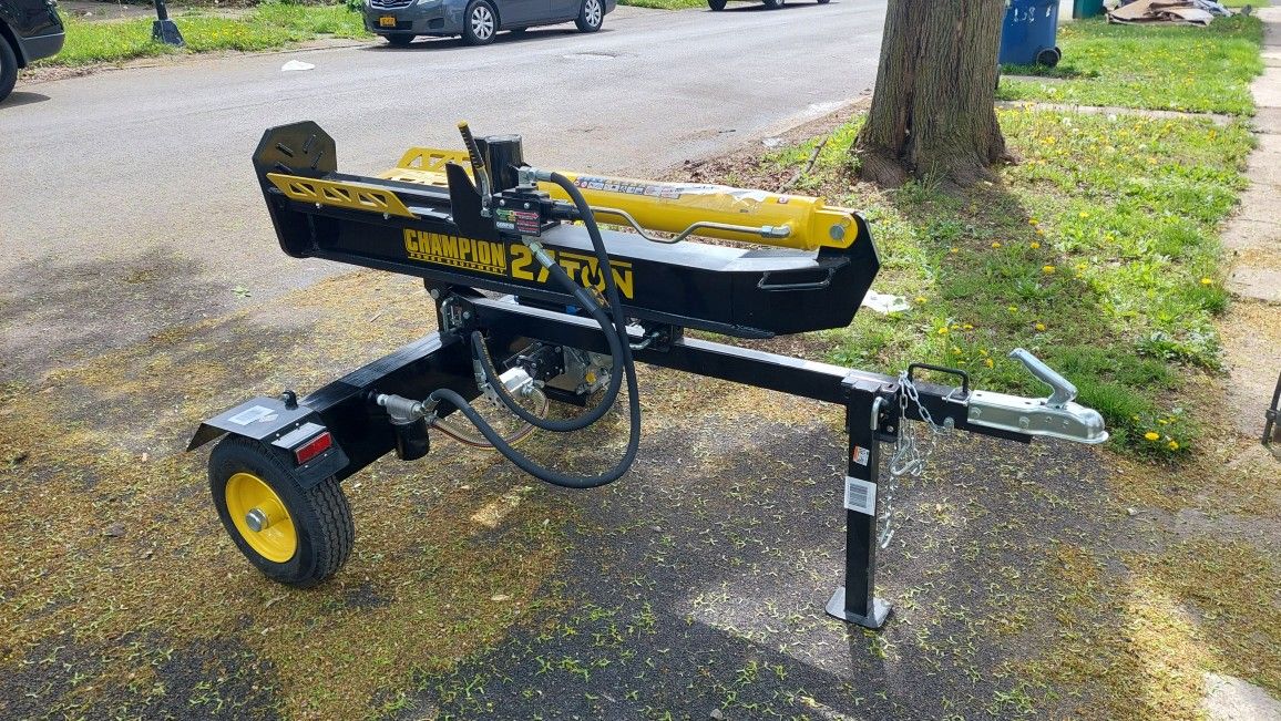 27 Ton Champion Log Splitter