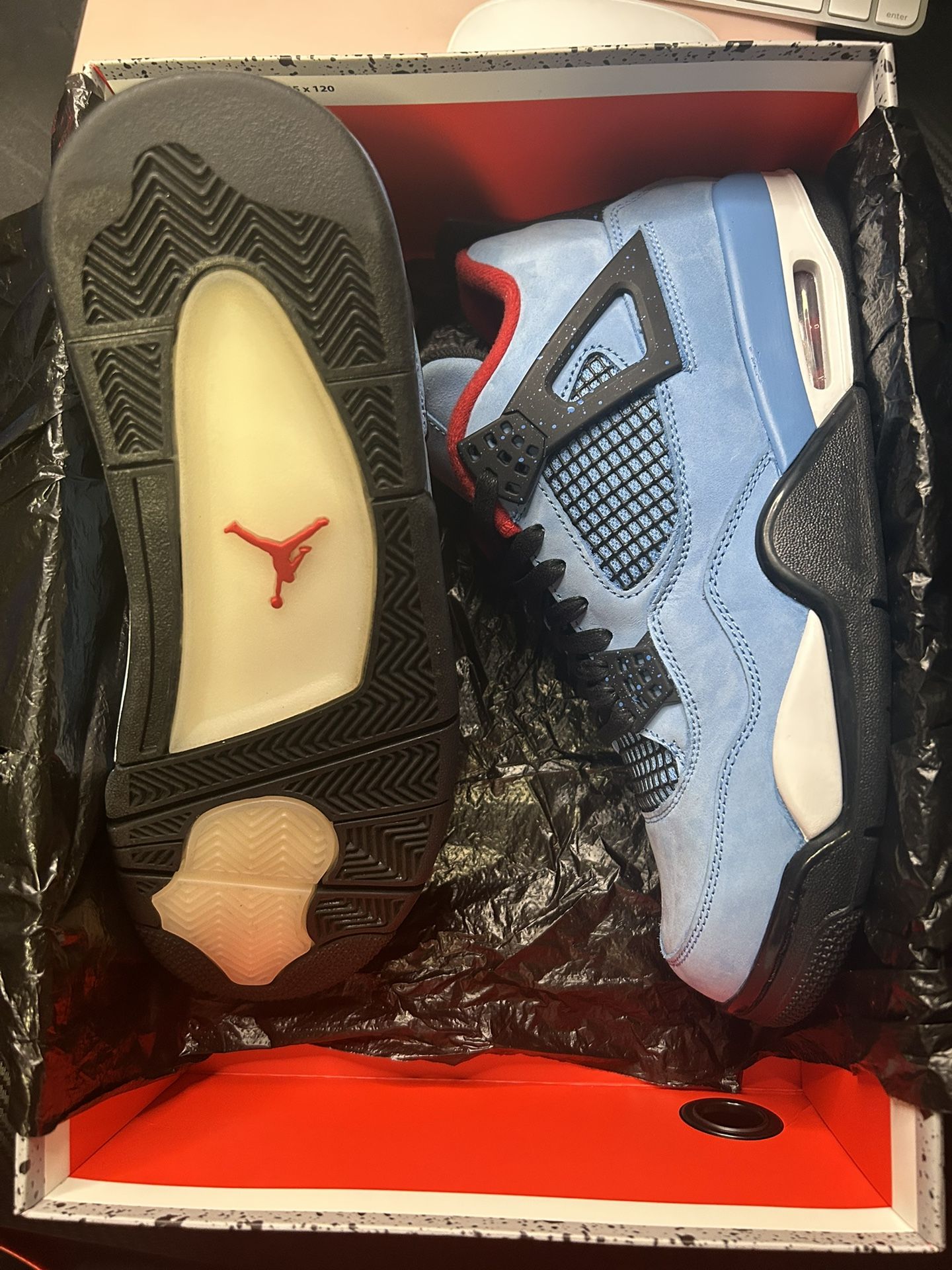 Jordan 4 Travis Scott Size 9.5 New 