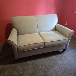 Love Seat Like New