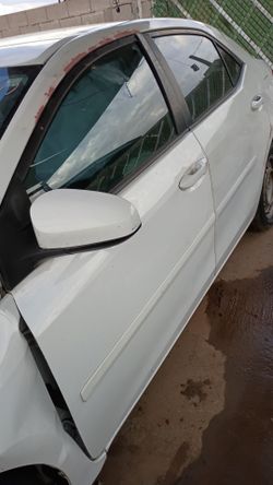 2016 Toyota corolla for parts