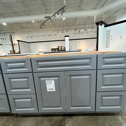 60'' Single Sink Bathroom Vanity $599