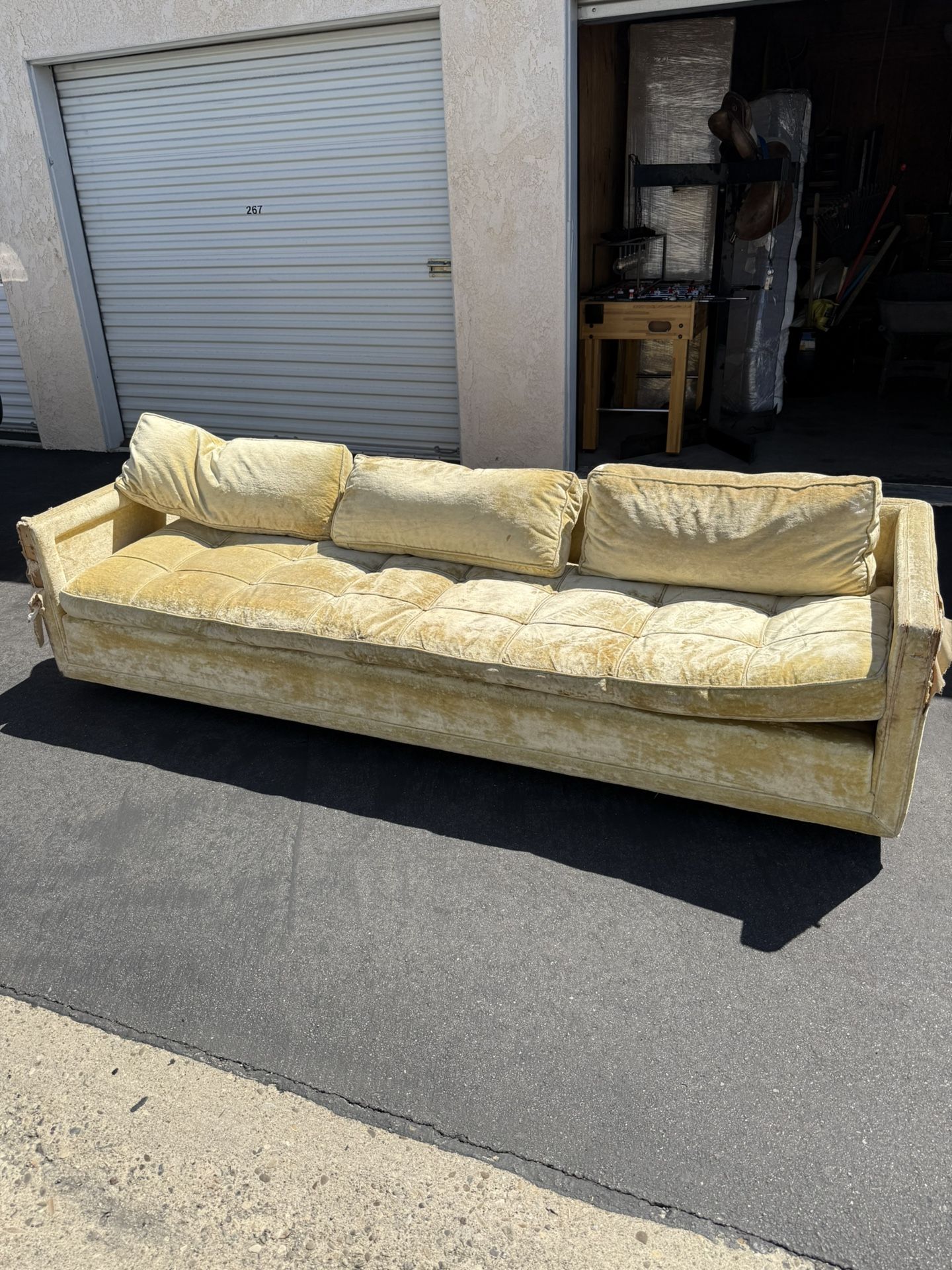 Extra Long Retro couch