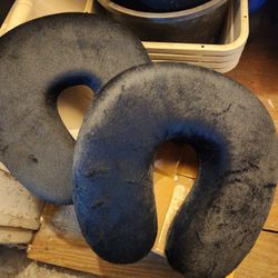 Travel Pillows 