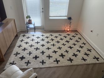 Black Cream Geometric Shag Rug