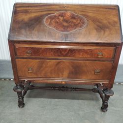 Antique/Vintage  Americana frontier style desk Wyoming Virginia excellent condition for its age very minimal signs of heavy use well taken care of!!! 