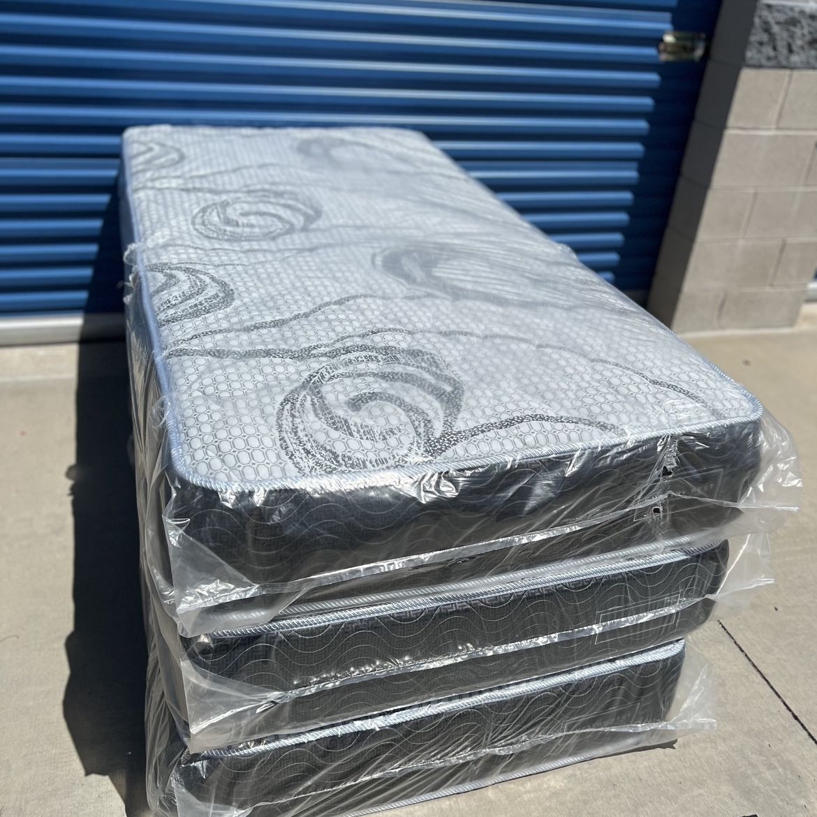Twin, Full, Queen, King, Cal King Mattresses -  Custom Also available)