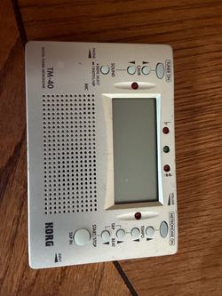 Korg TM 40 Digital Tuner/Metronome