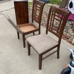 Chairs With Linen Storage 