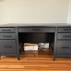 7 Drawer Office Desk - Hardwood 