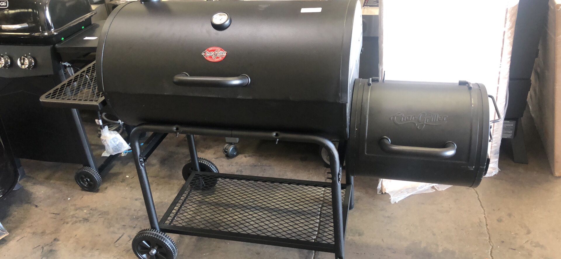 Char Griller Smokin' Champ Charcoal Grill Horizontal Smoker in Black