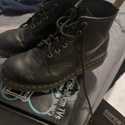 Shoes Doc Martens And Converse 