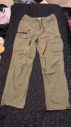 H&M green Baggy cargo pants Men’s Small
