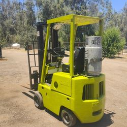 Clark Forklift