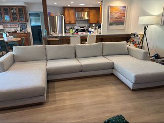 Crate & Barrel Tidal U-Shaped Sectional Couch