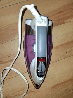 Black + Decker Professional Steam Iron