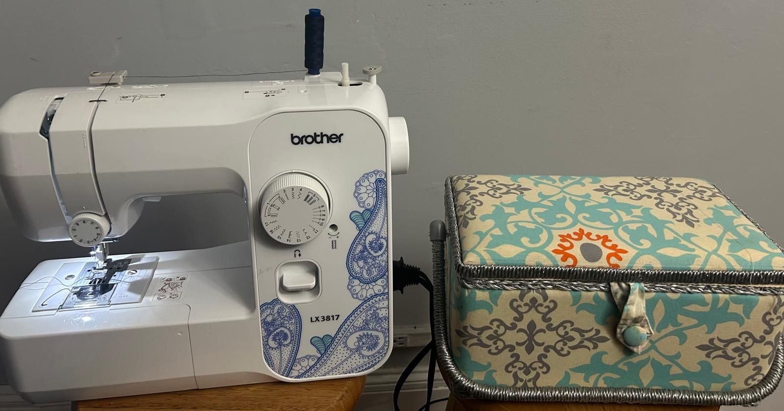 Brother Sewing Machine LX 3817 With Sewing Box