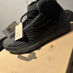 YEEZY Quantum "Onyx" sneakers NEW