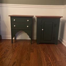 1 small side table/chest