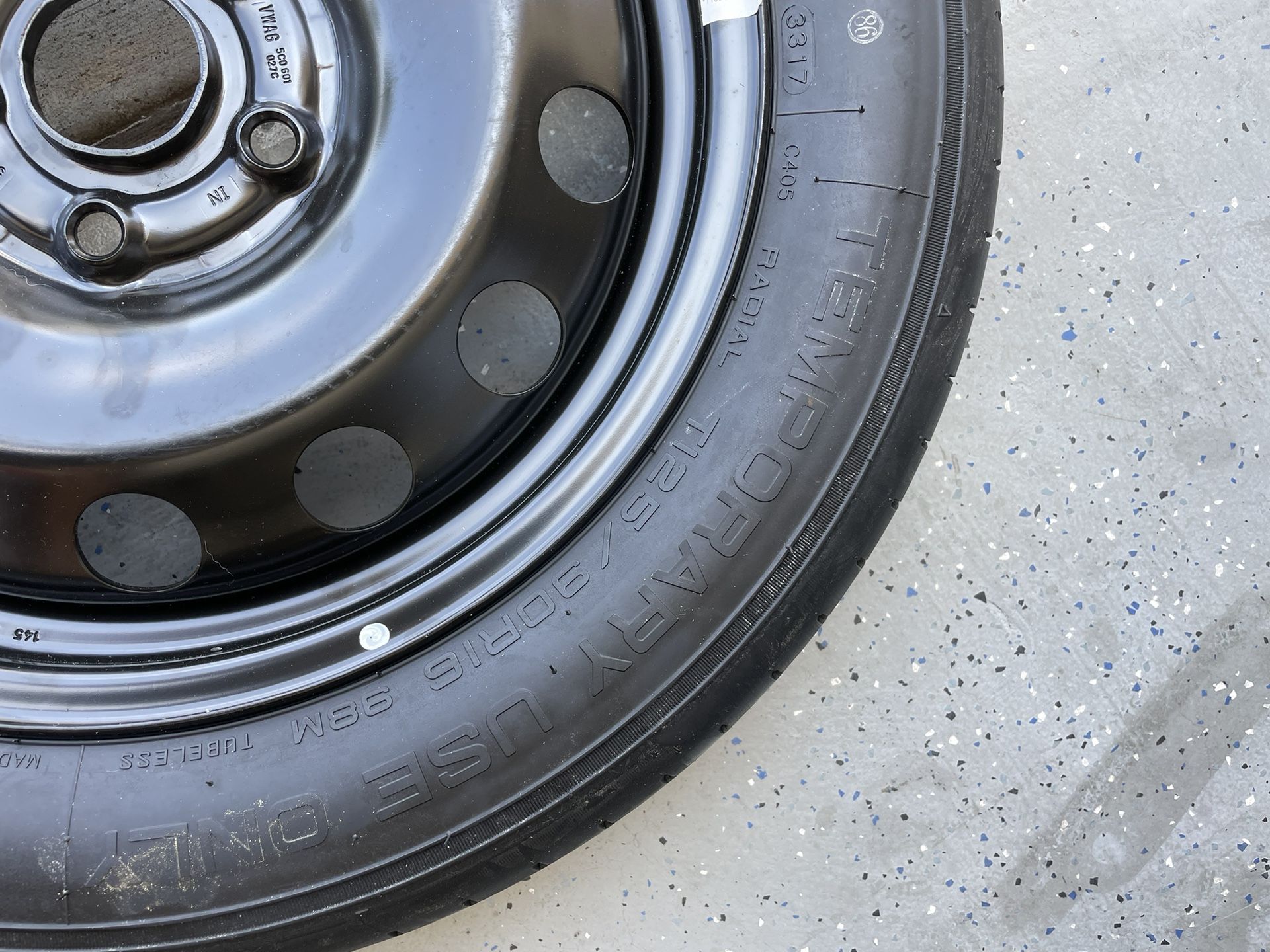 Volkswagen Spare Tire Kit 