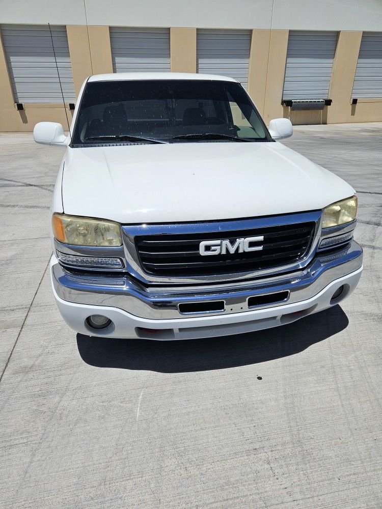 2003 GMC Sierra