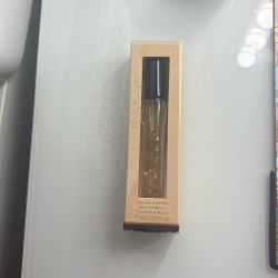 VICTORIA’S SECRET B A R E