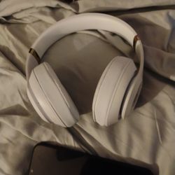 Beats By Dre Studio 3