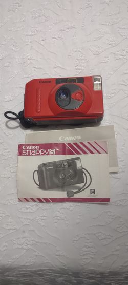 Canon Snappy S 35mm Camera With Carrying Case