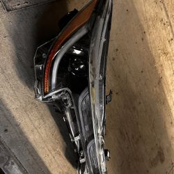  2021-2023. Corolla Passenger Right Side Headlight