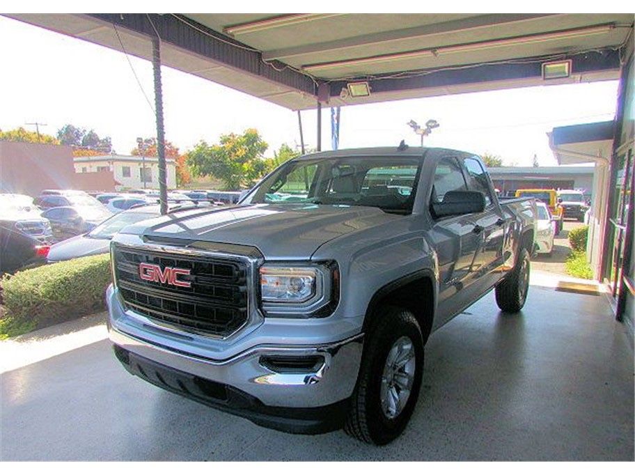 2017 GMC Sierra