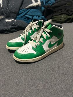 Air Jordan Retro 1 ‘Lucky Green Mid’ size 5Y