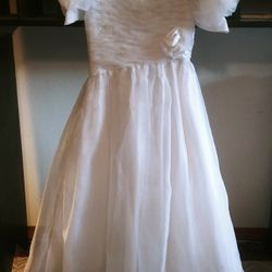 Girls White Flower Girl Dress size 8/10 

