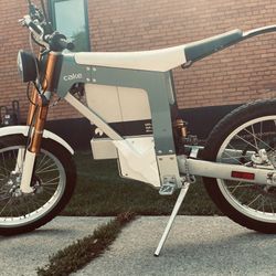 Cake Electric Dirt Bike (PRICE IS NEGOTIABLE)