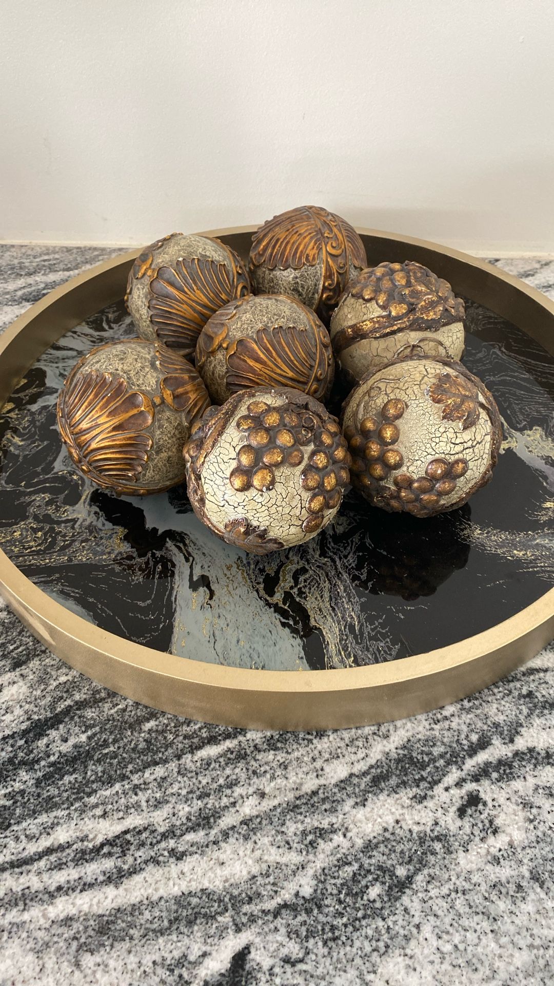 7 Decorations Balls