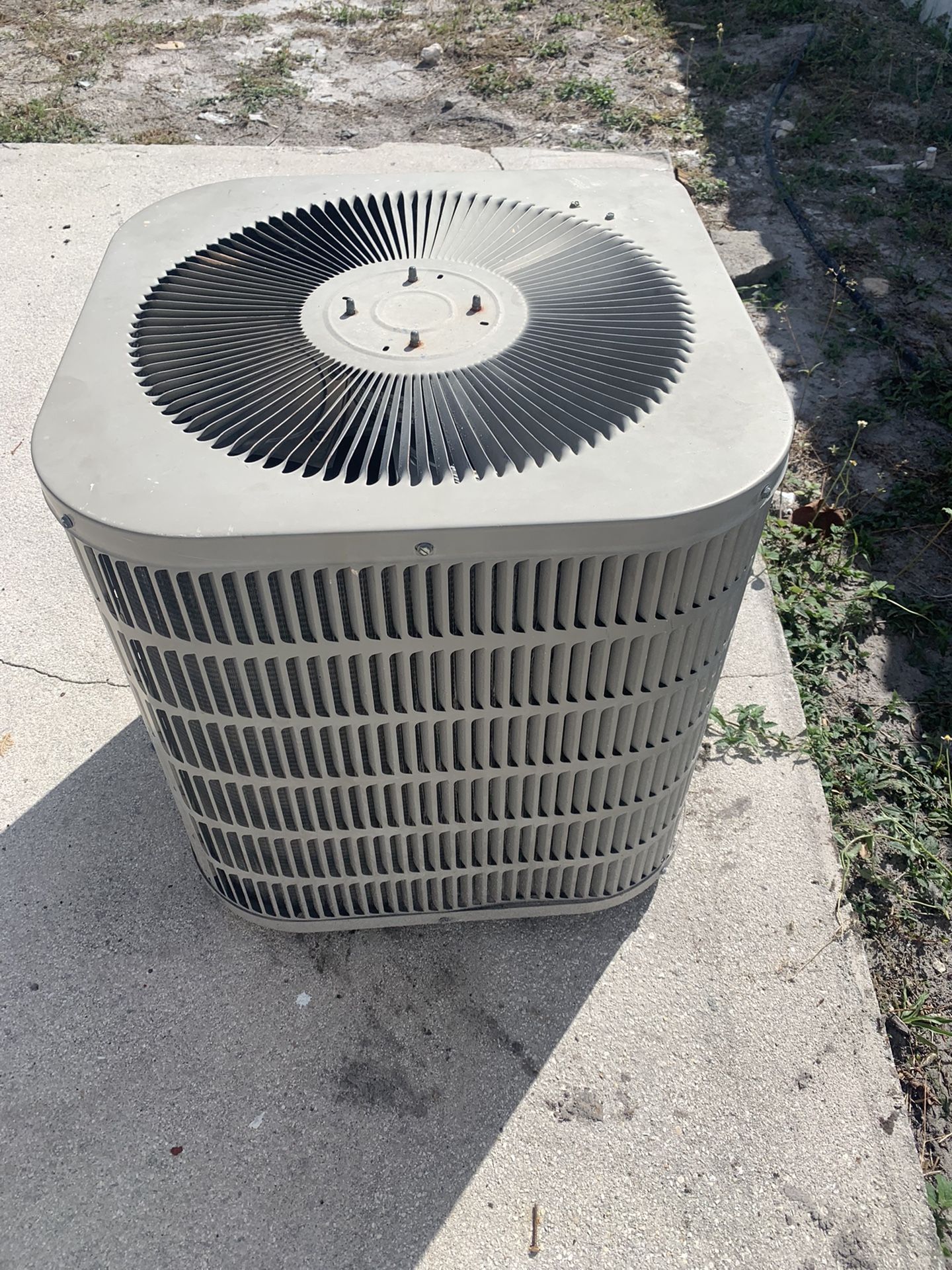 Ac Condenser  2 Tons  R 22