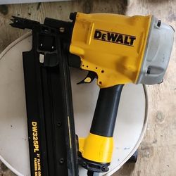 Dewalt Framing Nail Gun