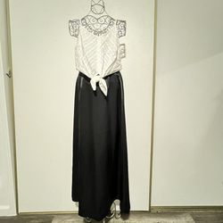 Black maxi skirt  2 pieces!  Size 8