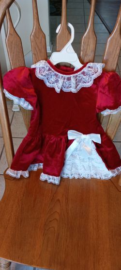Girls size 3 red velveteen  lace dress