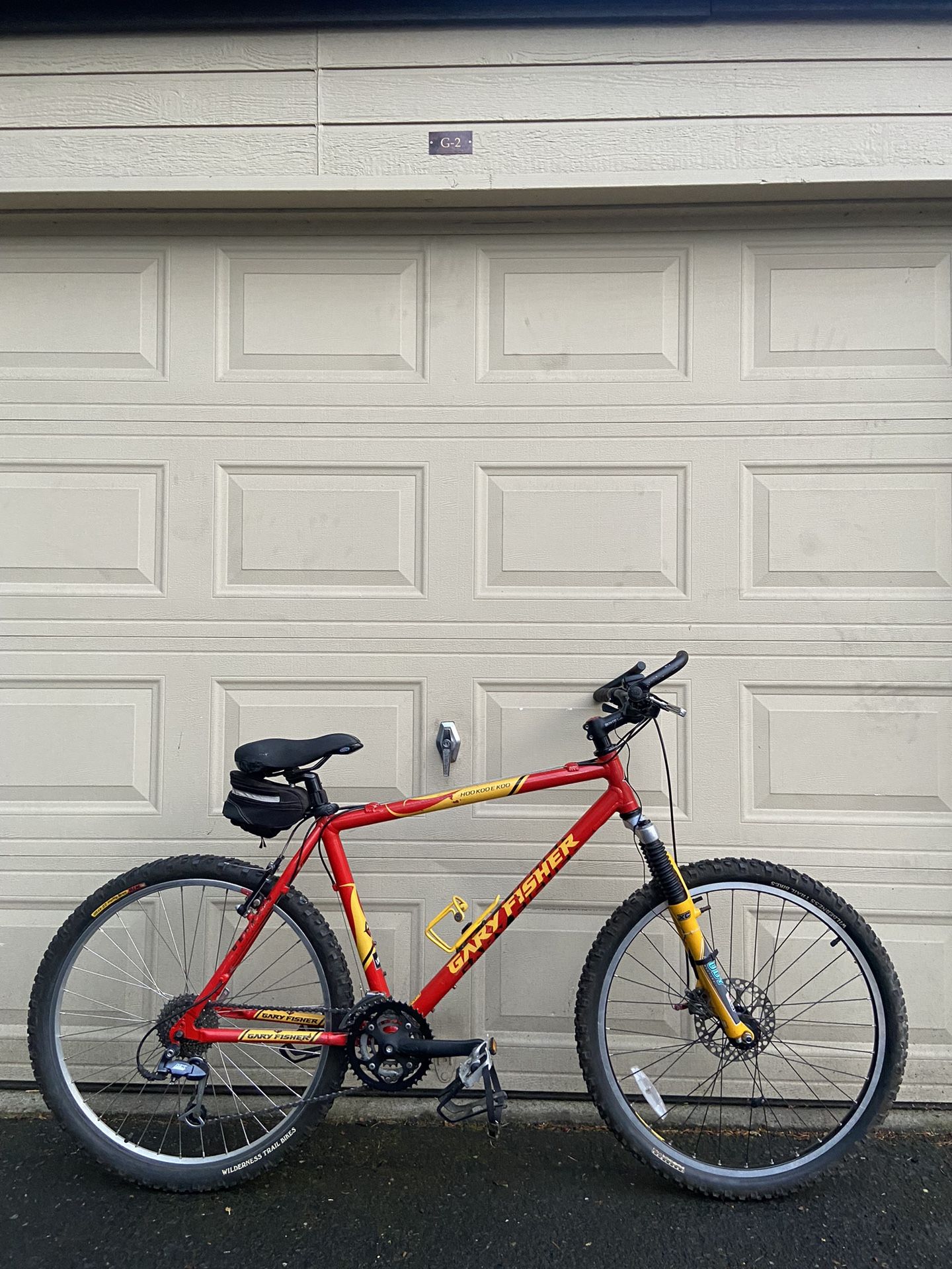 Gary Fisher Hoo Koo E Koo Men’s Mountain Bike – Large Frame 26" wheels Bicycle