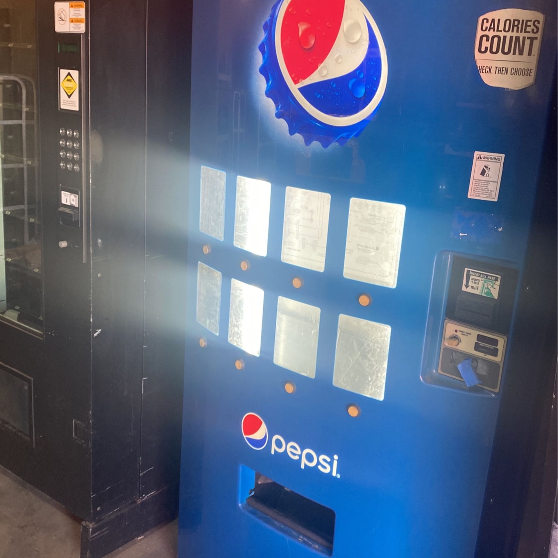 Dixie Narco 501 E Galaxy Series Soda Machine