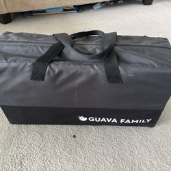Guava Family Travel crib