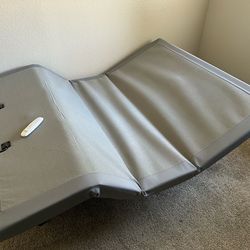 Living Spaces adjustable base(includes remote)