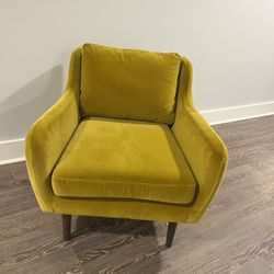Article Yarrow Gold Velvet Chair 
