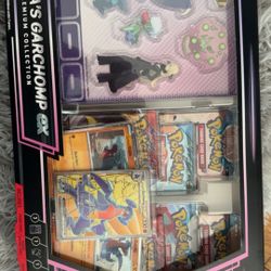Cynthia Garchomp  Premiumn Collection 