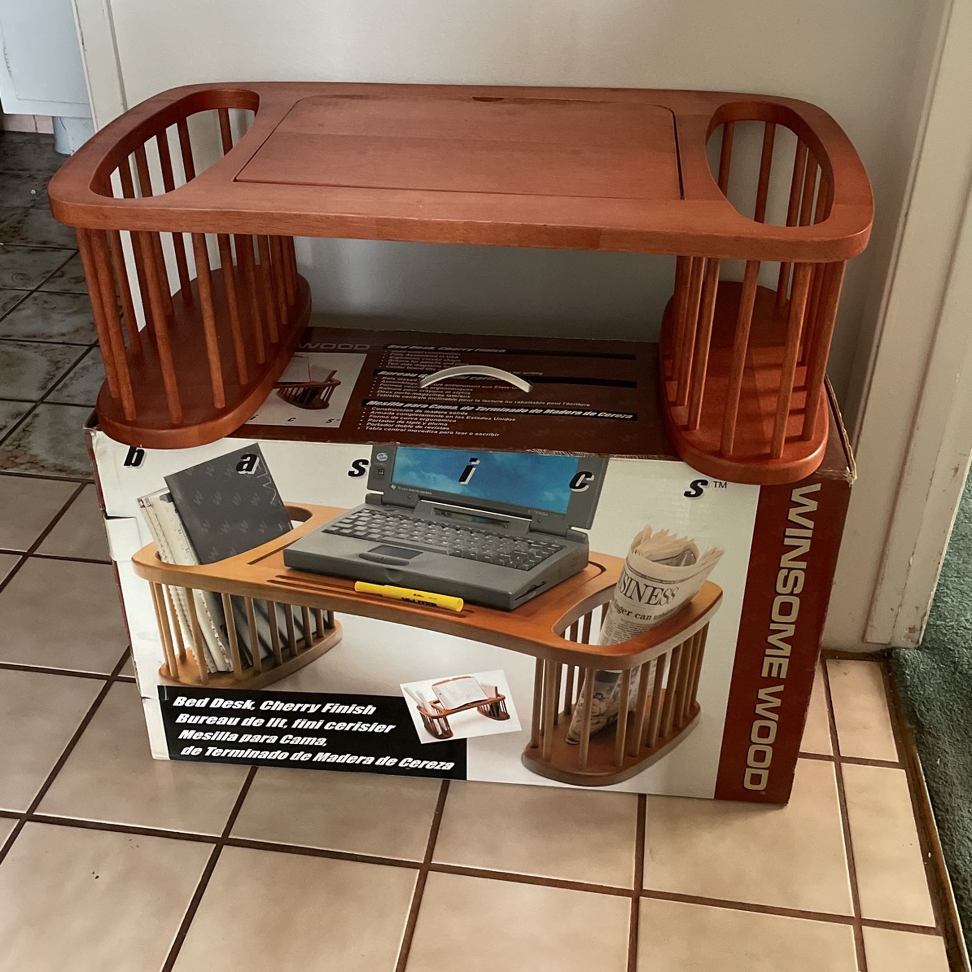 Bed desk