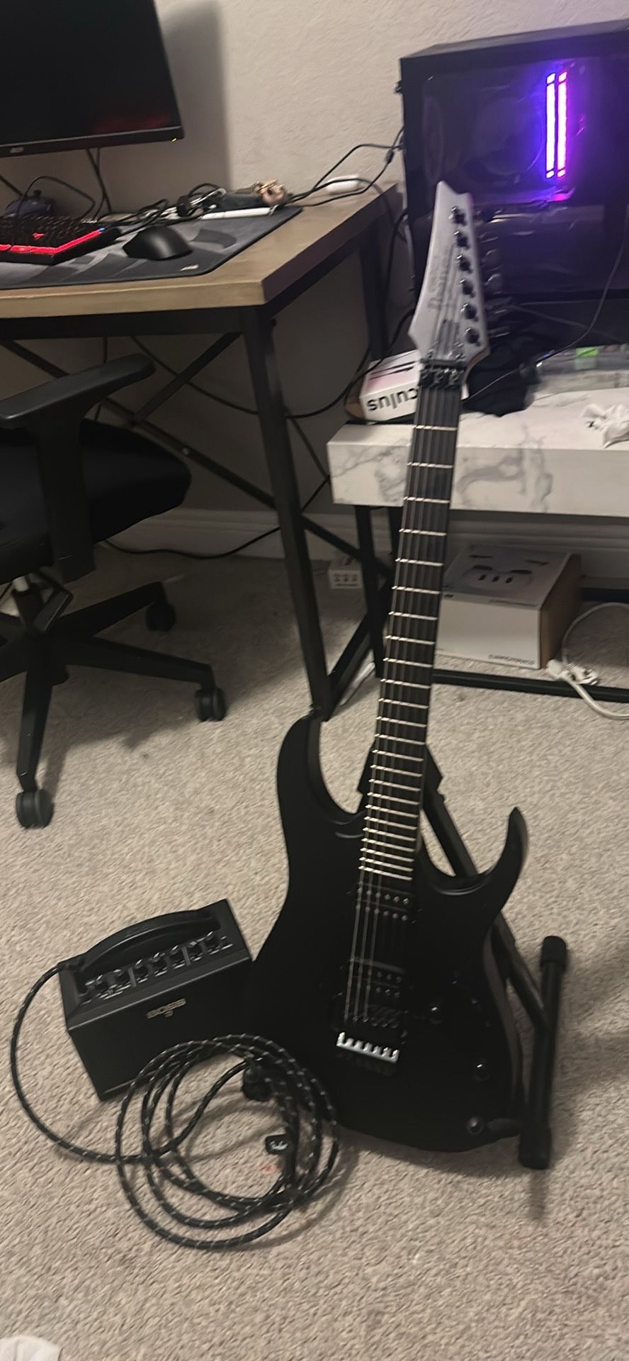 Ibanez Gio Guitar Full set Speaker+Cable